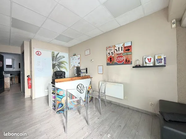 Local commercial 31 m² SAINT ETIENNE