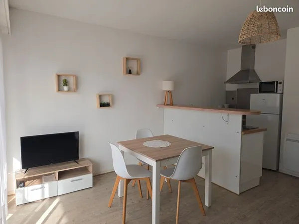 Studio meublé - location à l'année