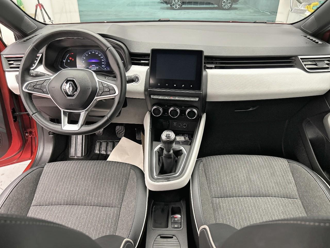 Renault Clio tce 90 - 21n intens — photo 12