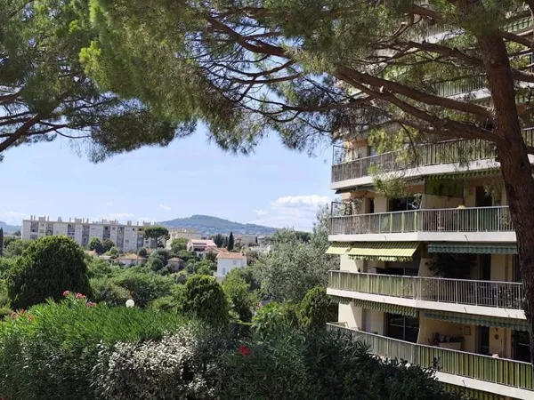 Appartement 1 pièce 28 m²