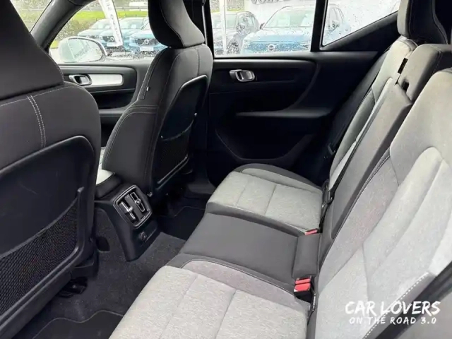 Volvo Xc40 t4 recharge 129+82 ch dct7 — photo 14