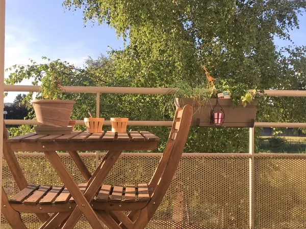Appartement T2 avec terrasse et stationnement à LA RICHE Bot