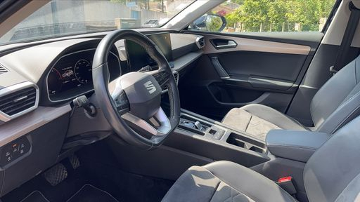Seat Leon 1.5 eTSI 150 DSG7 - Xcellence – 2022 – 38684 km – Hybride essence – Boîte Automatique — photo 31
