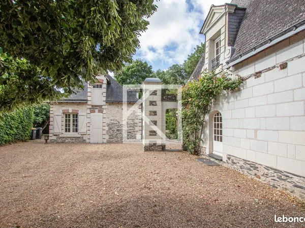 Propriété 8 pièces 265 m²