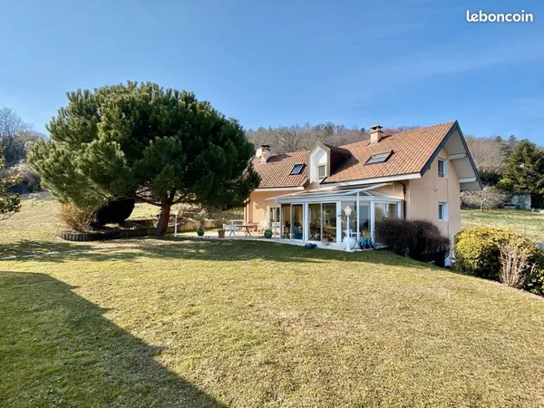 Villa T5 de standing à vendre