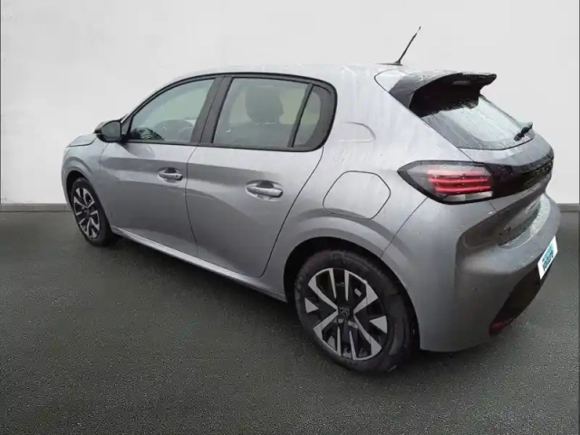 Peugeot 208 hybrid 110 ch e-dcs6 — photo 27