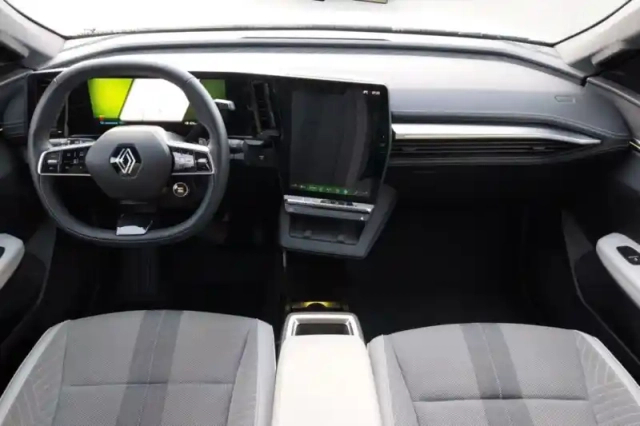 Renault Scenic e-tech électrique 220 ch grande autonomie — photo 9