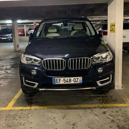 Stationnement Location Paris   200€