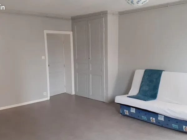 Appartement F1 studio lumineux centre ville