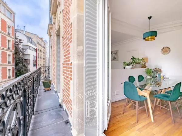 Paris 14 - Plaisance - Appartement familial - Large balcon filant