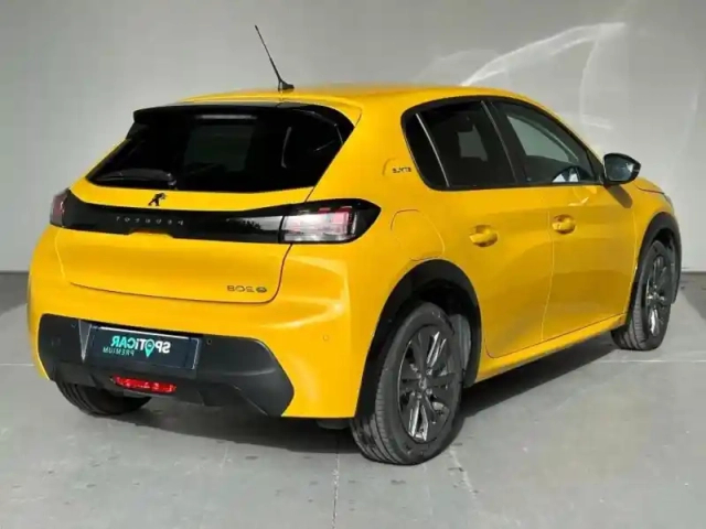 Peugeot 208 e- 136ch style — photo 4