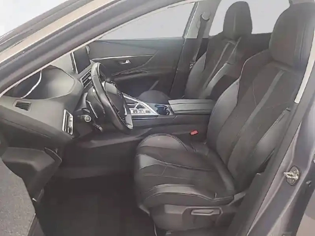 Peugeot 3008 1.2 puretech 130ch s&amp;s eat6 — photo 11