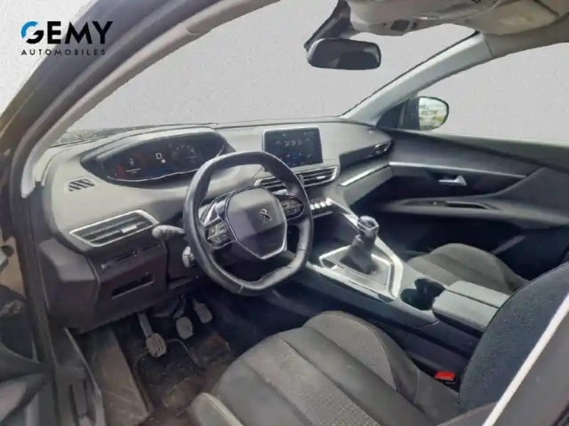 Peugeot 3008 puretech 130ch s&amp;s bvm6 — photo 9