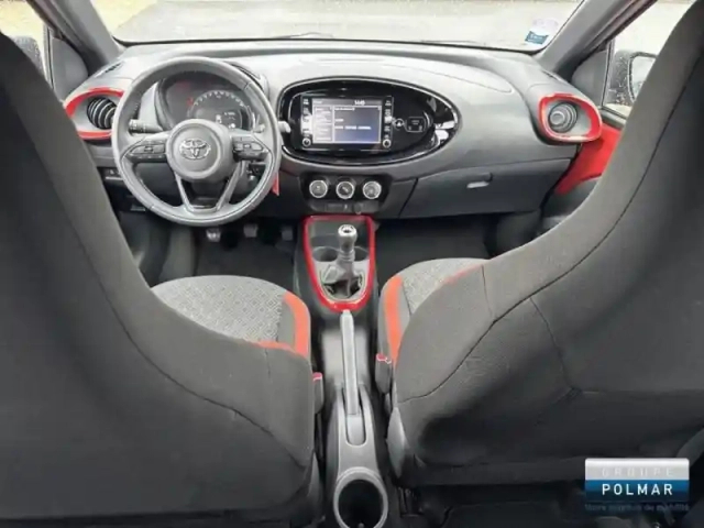 Toyota Aygo X 1.0 vvt-i 72ch air design — photo 8