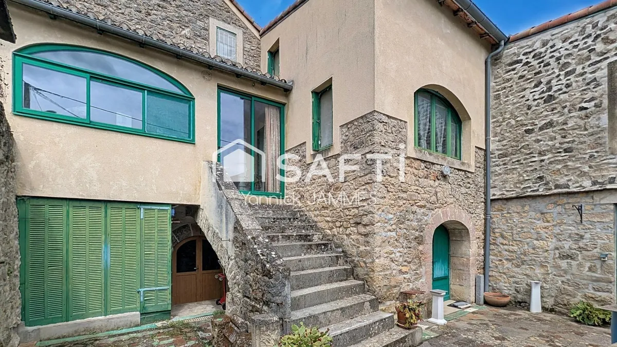 Photo 1
