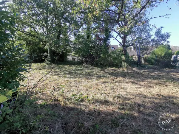 Terrain 610 m²