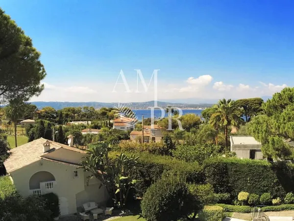 Belle propriété à deux pas des plages - Cap d'Antibes