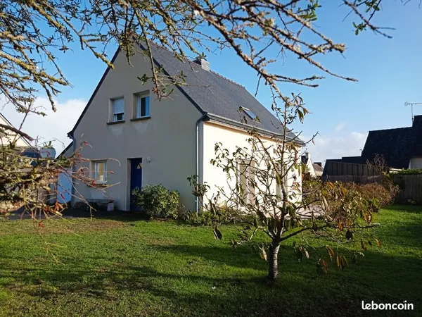 Location maison, non meublée, 1080 eus