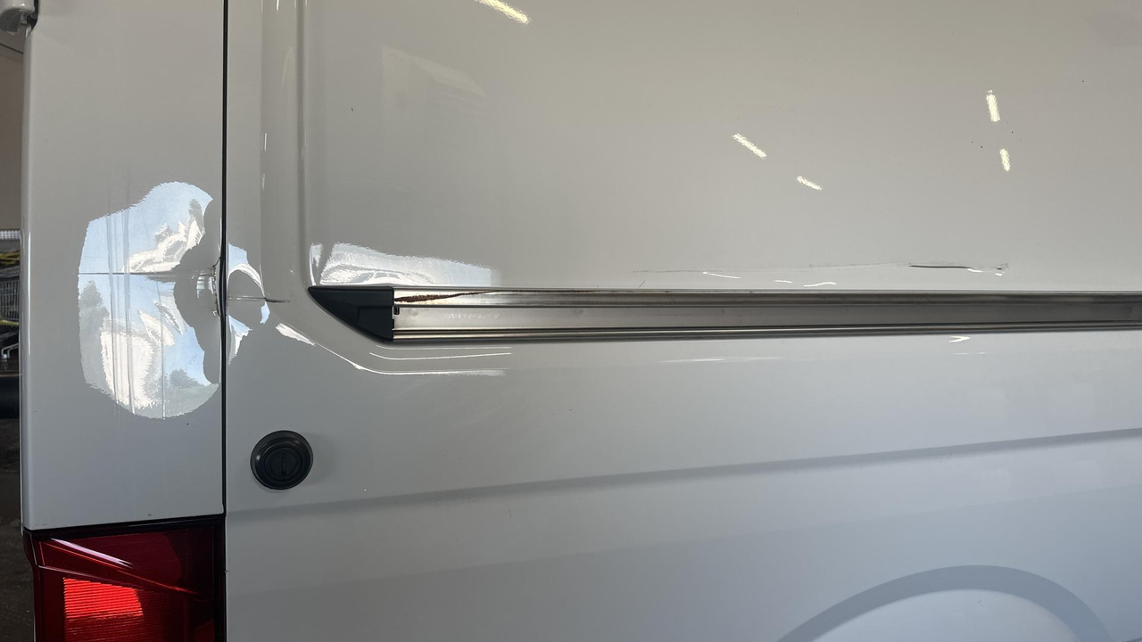 Volkswagen Utilitaires CRAFTER VAN 35 L3H3 2.0 TDI 140 CH — photo 22