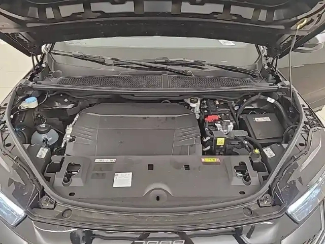 Peugeot 3008 electrique 210 ch 73 kwh — photo 22