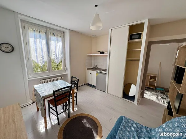 Studio 1 pièce 18 m²