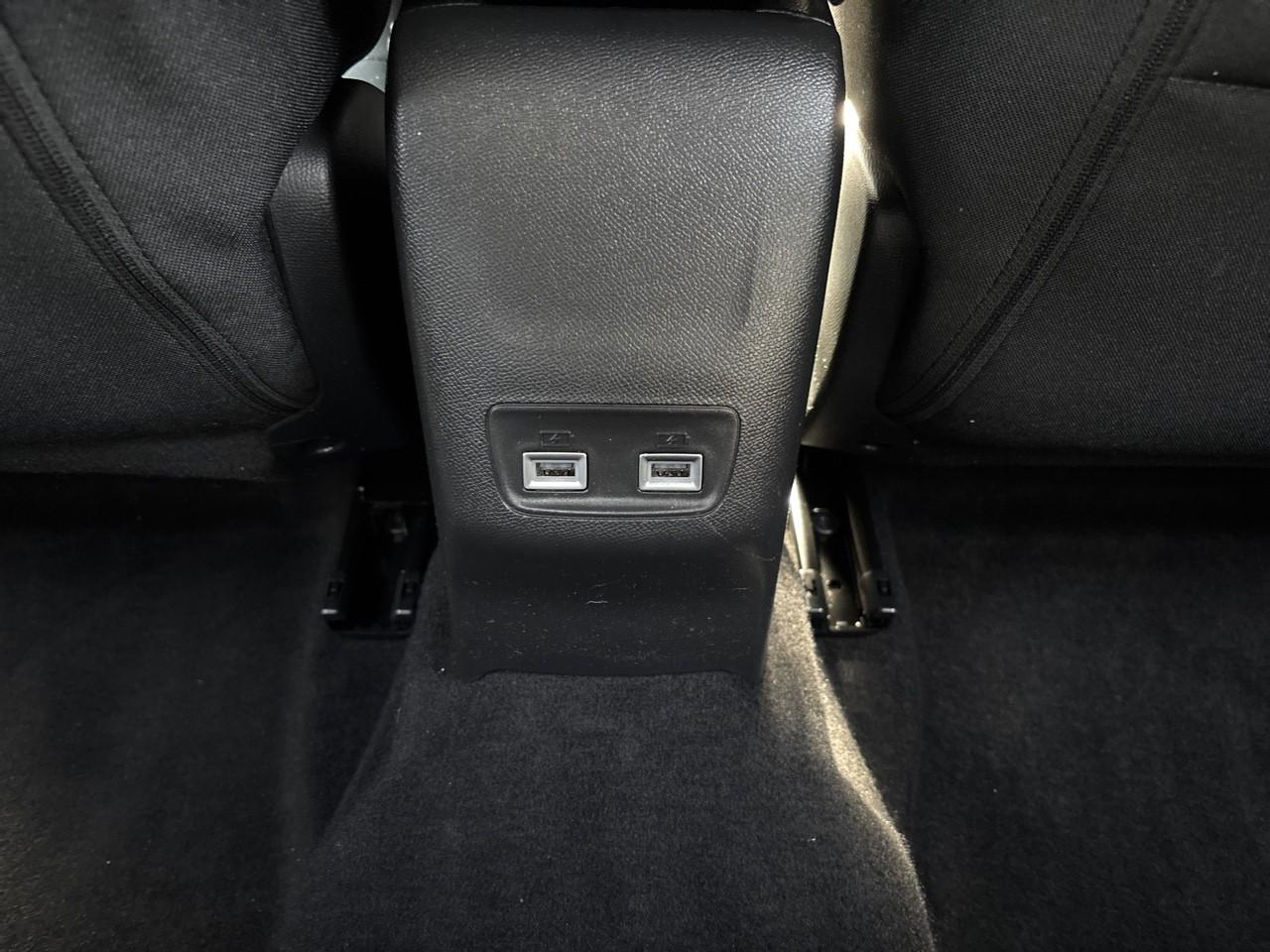 Peugeot 208 e-208 136ch allure — photo 24