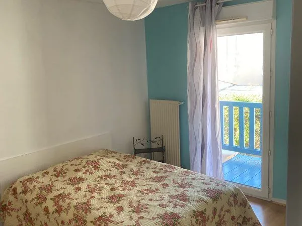 Appartement dans maison individuelle