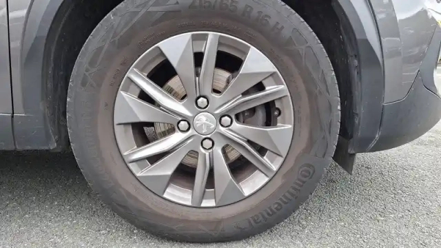 Peugeot 2008 puretech 100 s&amp;s bvm6 — photo 38