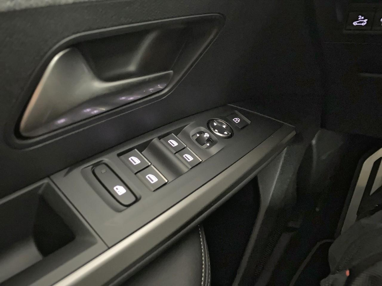 Peugeot 3008 hybrid 145 e-dcs6 gt — photo 20