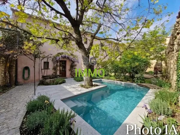 Maison 12 pièces 288 m²