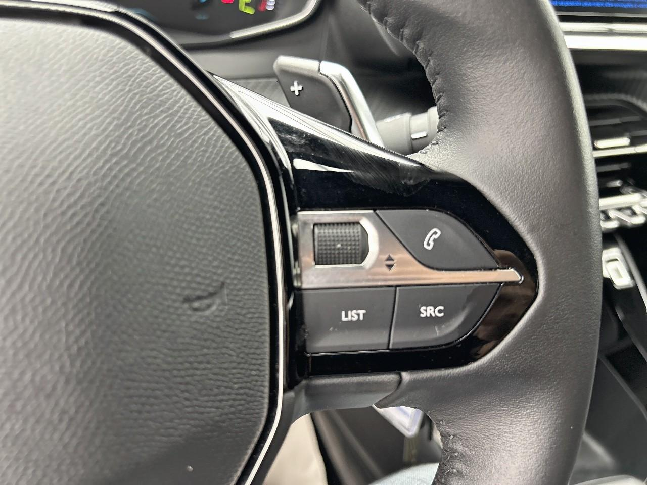 Peugeot 2008 hybrid 136 e-dcs6 style — photo 23