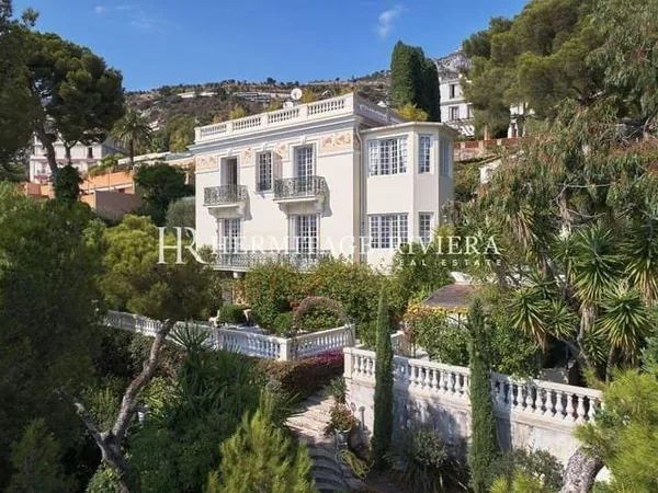 Maison 7 pièces 350 m²