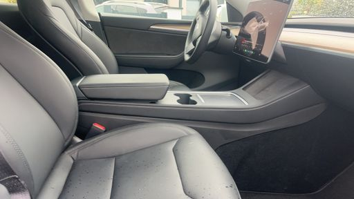 Tesla Model Y 295 - Rwd – 2023 – 42151 km – Électrique – Boîte Automatique — photo 12