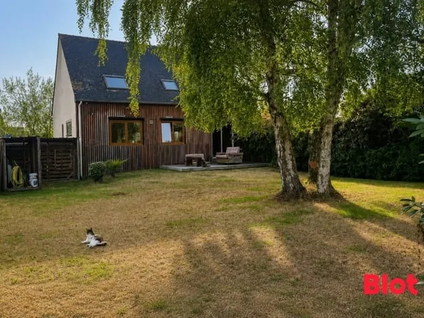 À vendre chez Blot Immobilier - Château-Malo - Maison familiale