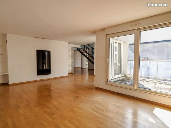 Duplex 6 pièces 187 m²