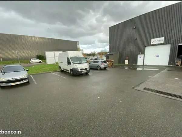 LOCAL D'ACTIVITE 500 m² STAINS