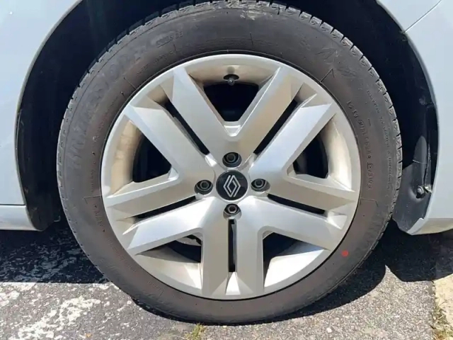 Renault Clio tce 90 — photo 14