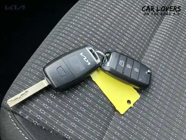 Kia Stonic 1.0 t-gdi 100 ch bvm6 — photo 30