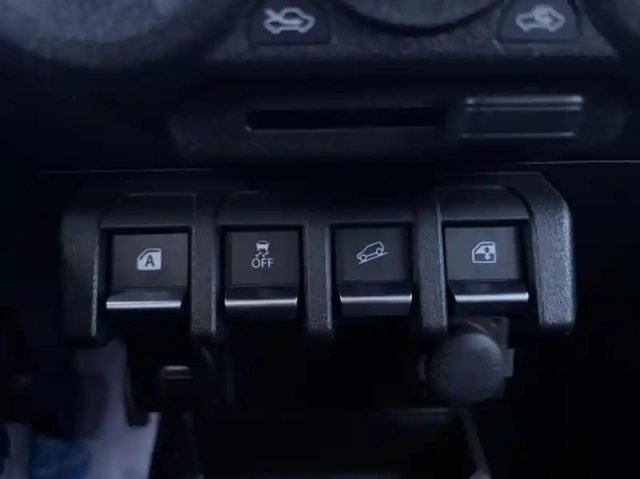 Suzuki Jimny 1.5 vvt privilège — photo 15