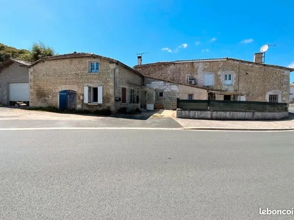 Maison de bourg - 8 pièces - 190 m² - Fort potentiel