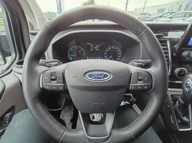 Ford Custom fg 300 l1h1 2.0 ecoblue 170 s&amp;s cabine approfondie limited bva6 7cv — photo 11