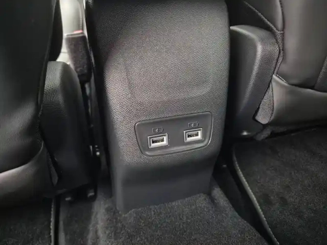 Peugeot 208 electrique 50 kwh 136ch — photo 36