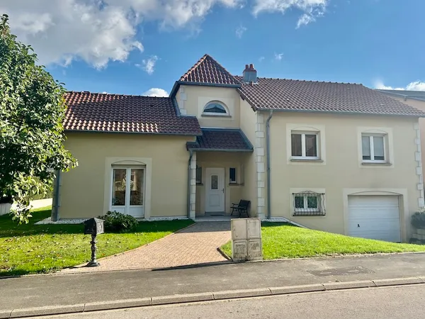 Maison 10 pièces 170 m²