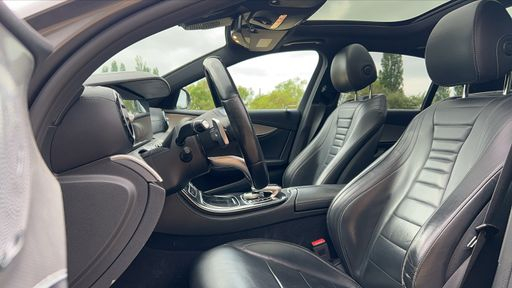Mercedes Classe E 220 d 194  9G-Tronic - AMG Line – 2018 – 155900 km – Diesel – Boîte Automatique — photo 9