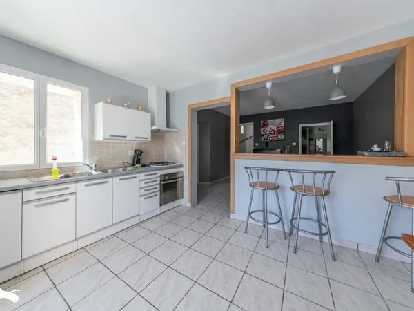Maison 7 pièces 140 m²