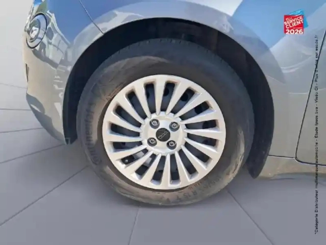 Fiat 500 e 95ch action — photo 10