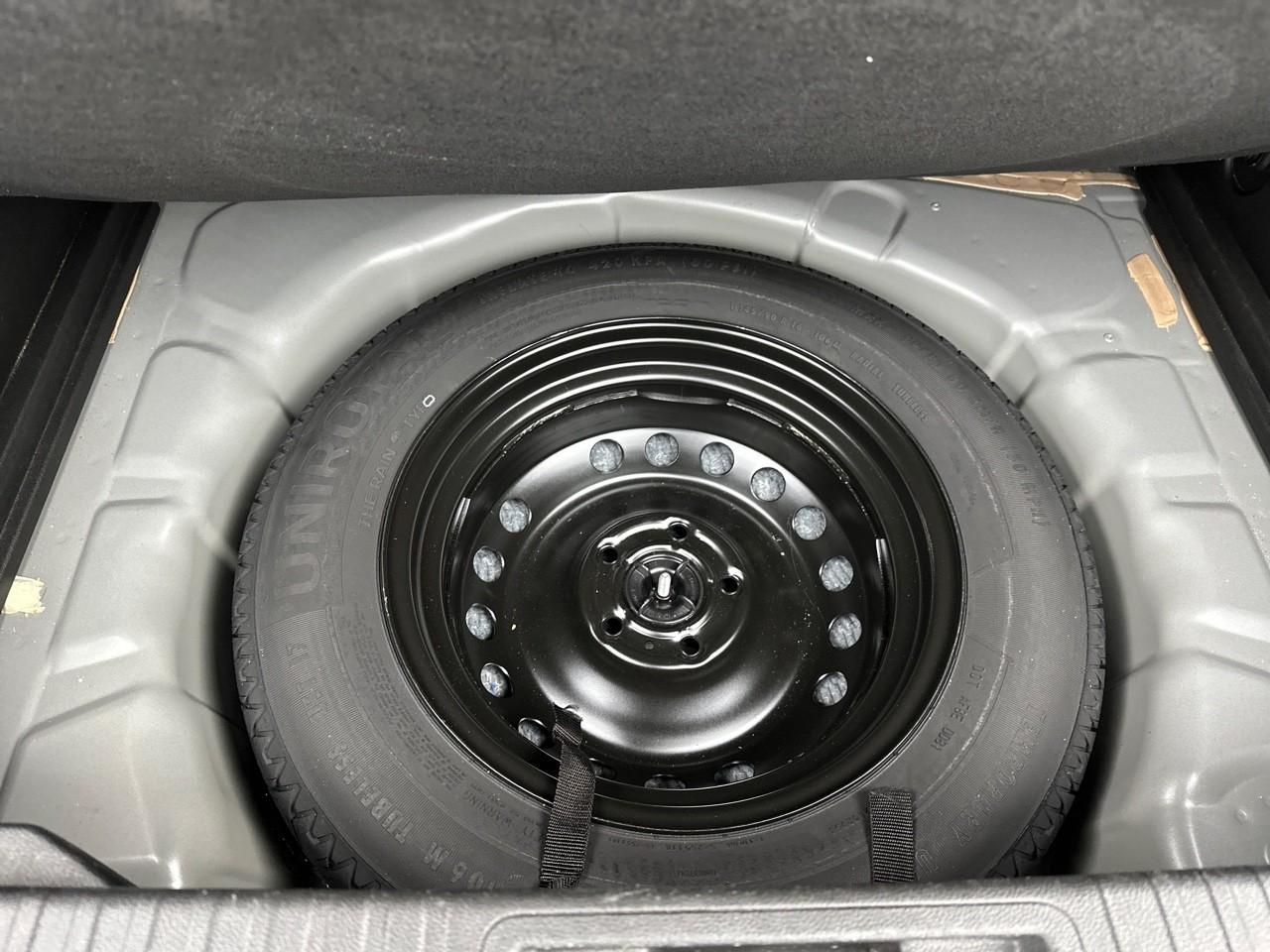 Renault Captur blue dci 115 edc business — photo 34