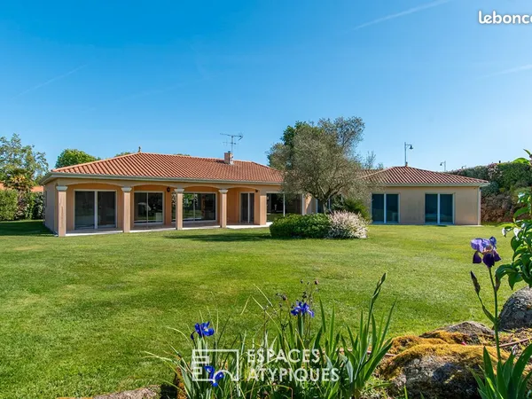 Maison 9 pièces 211 m²