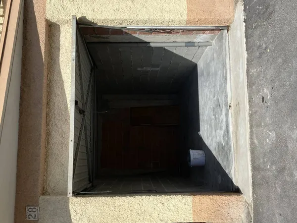 Parking 12 m²