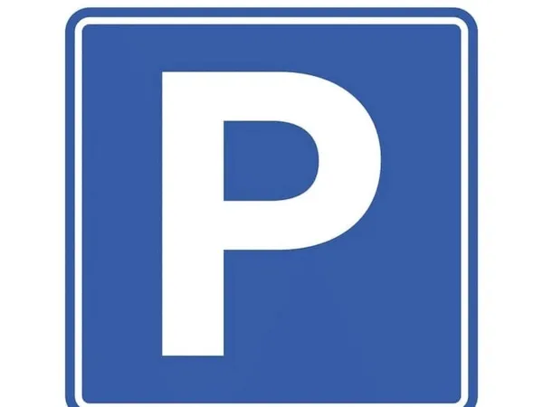 Parking 13 m²